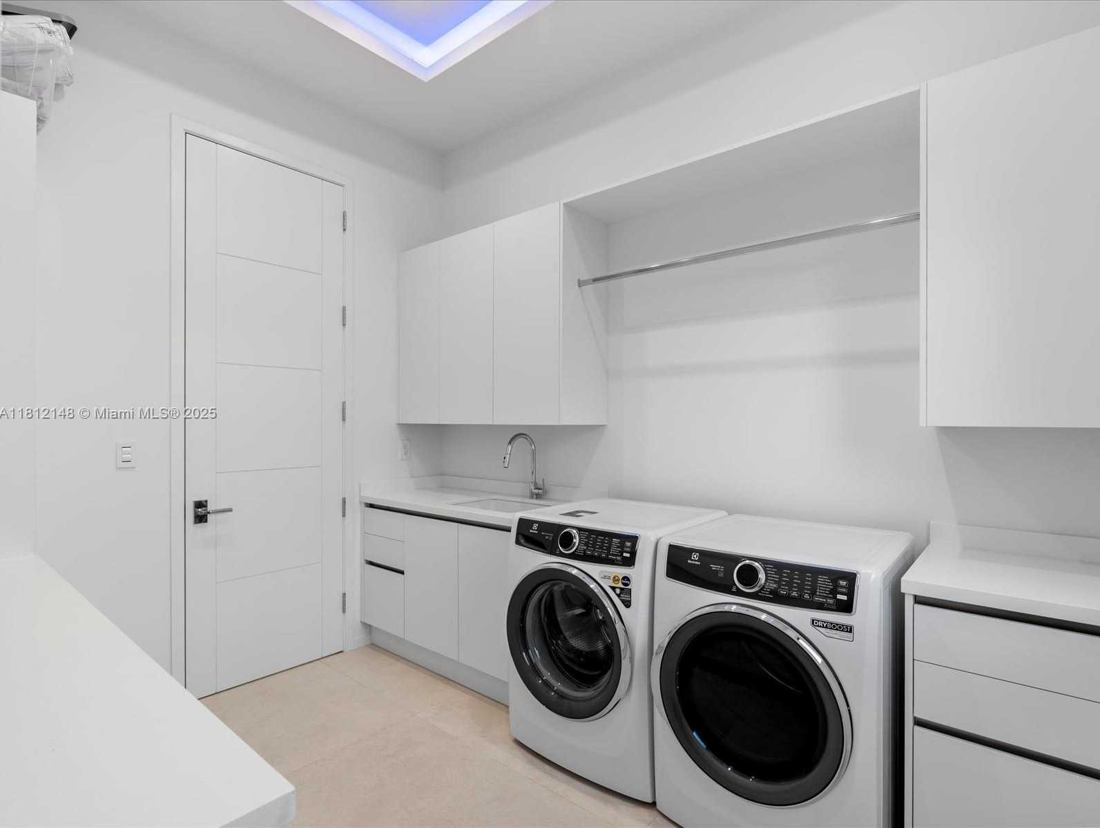 Small Image of 401 BONTONA AVE, Fort Lauderdale Number 22