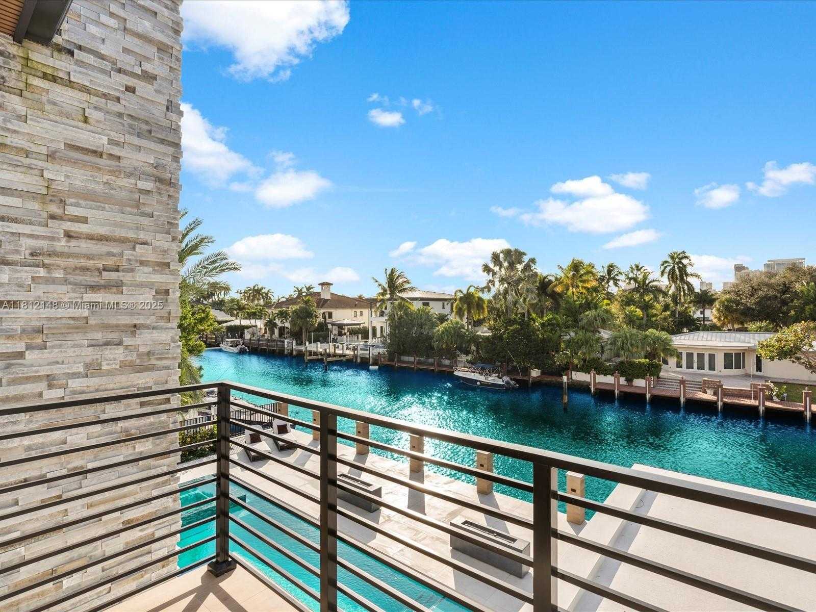 Small Image of 401 BONTONA AVE, Fort Lauderdale Number 37