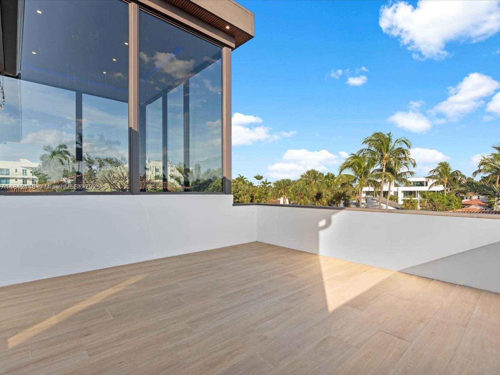 Small Image of 401 BONTONA AVE, Fort Lauderdale Number 47