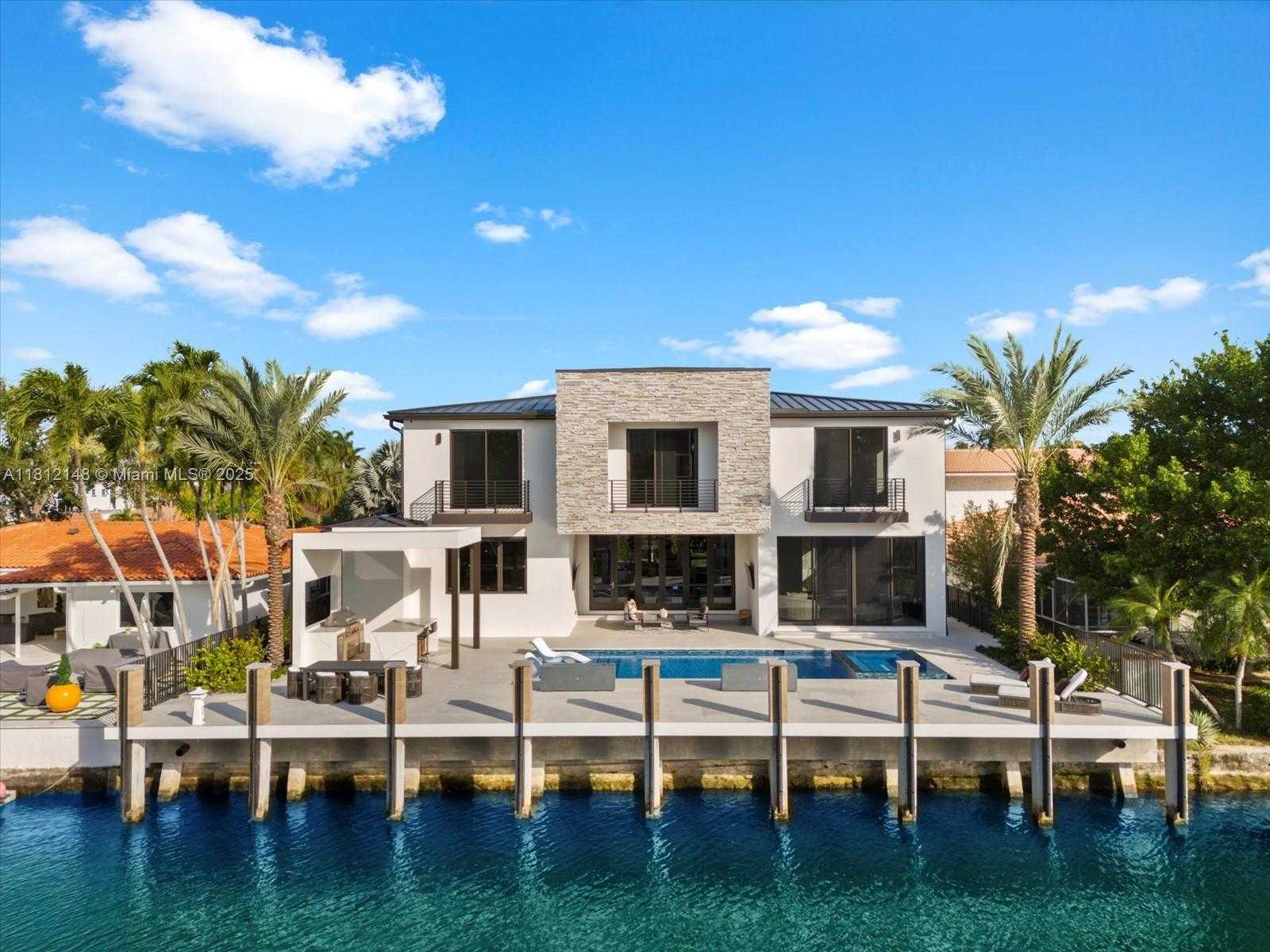 Small Image of 401 BONTONA AVE, Fort Lauderdale Number 54