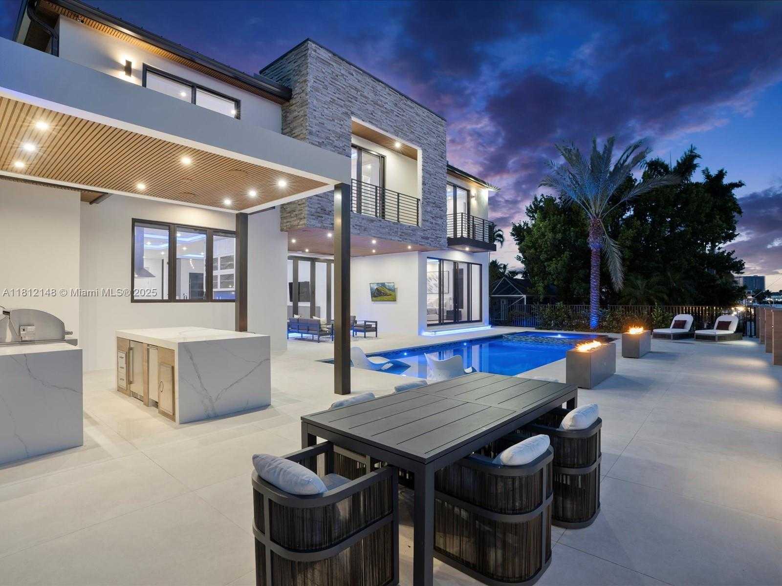 Small Image of 401 BONTONA AVE, Fort Lauderdale Number 6