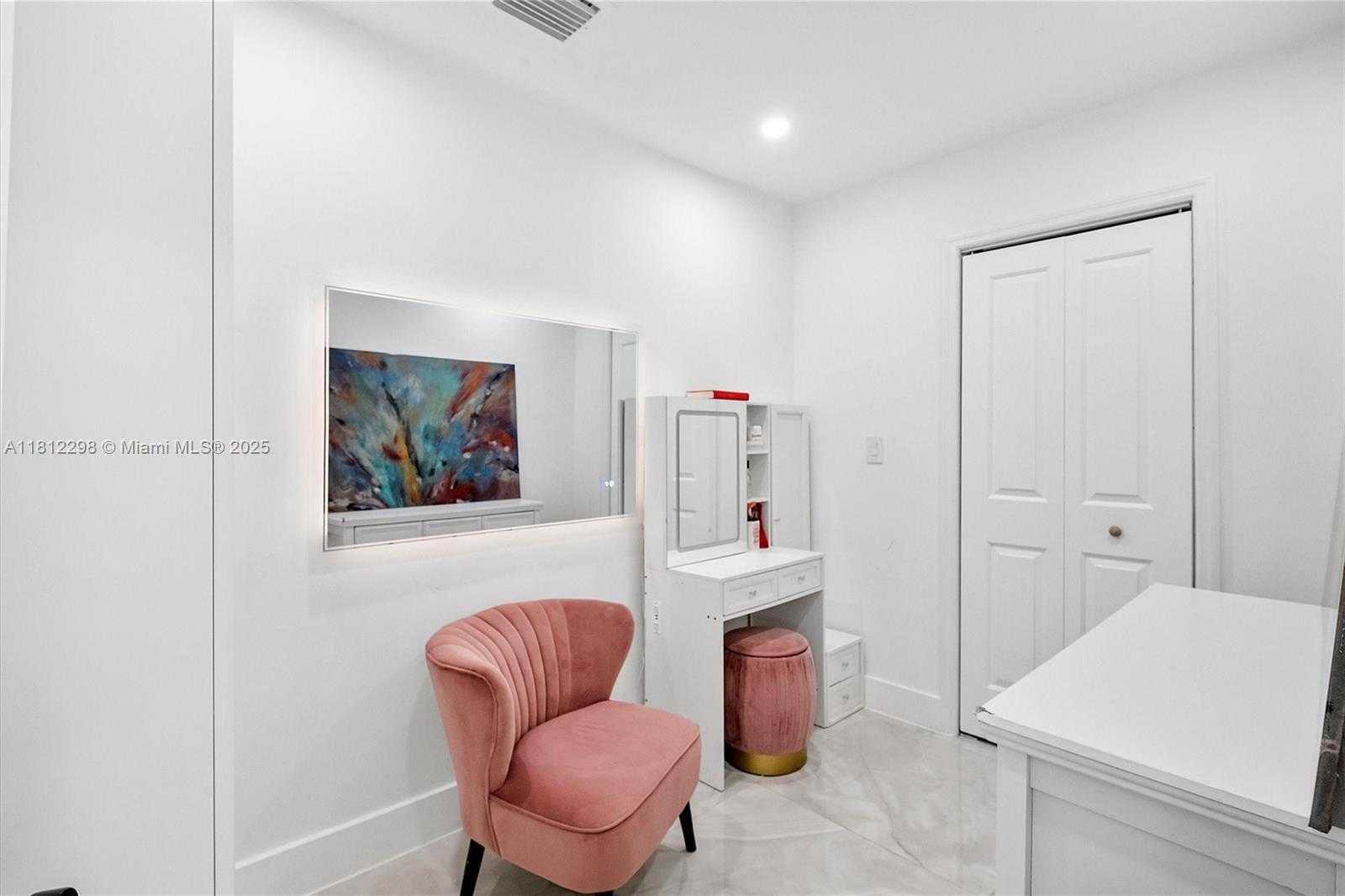 Small Image of 974 NORTH EAST 145TH ST, North Miami Number 23