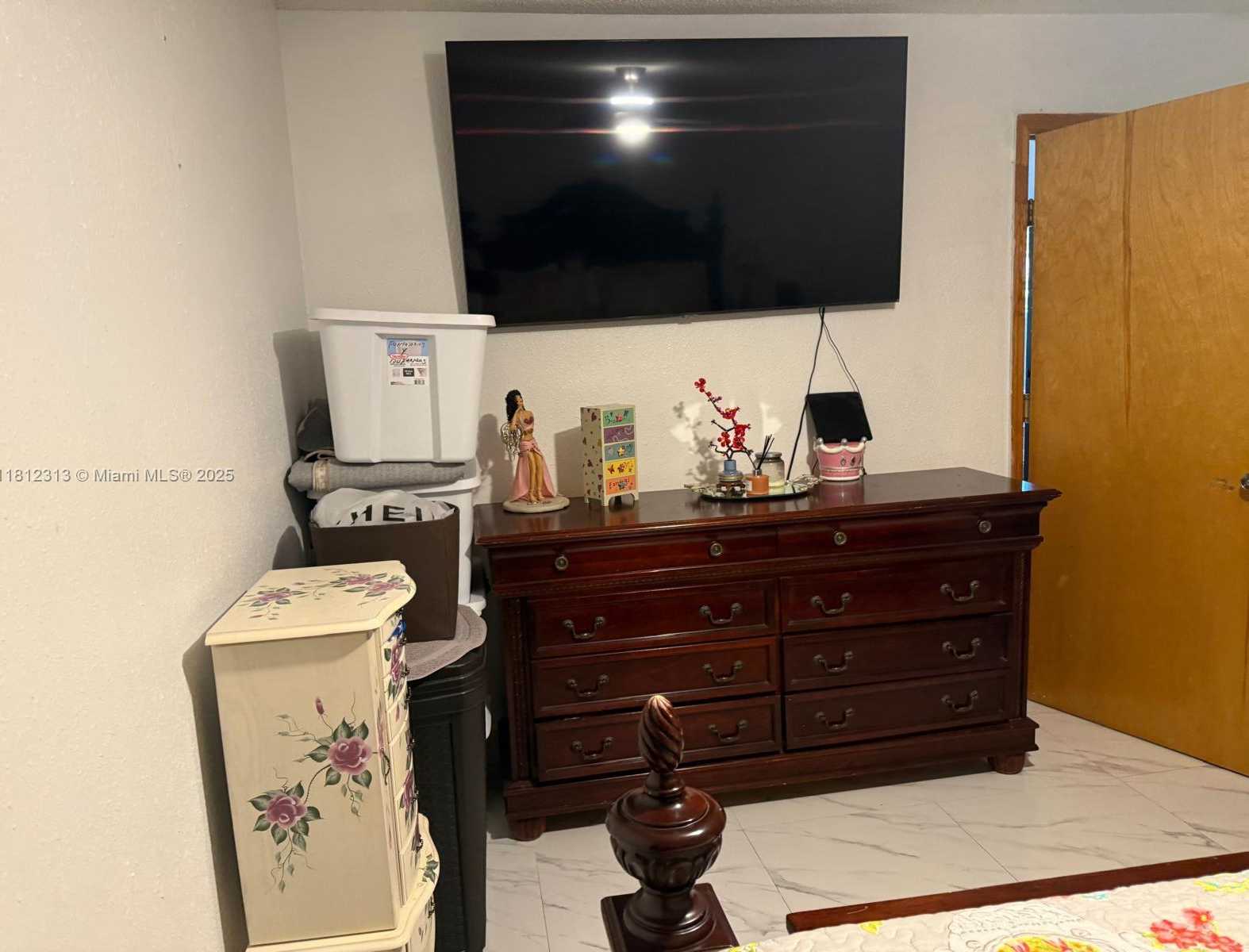 Small Image of 3297 WEST 70TH ST, Hialeah Number 19