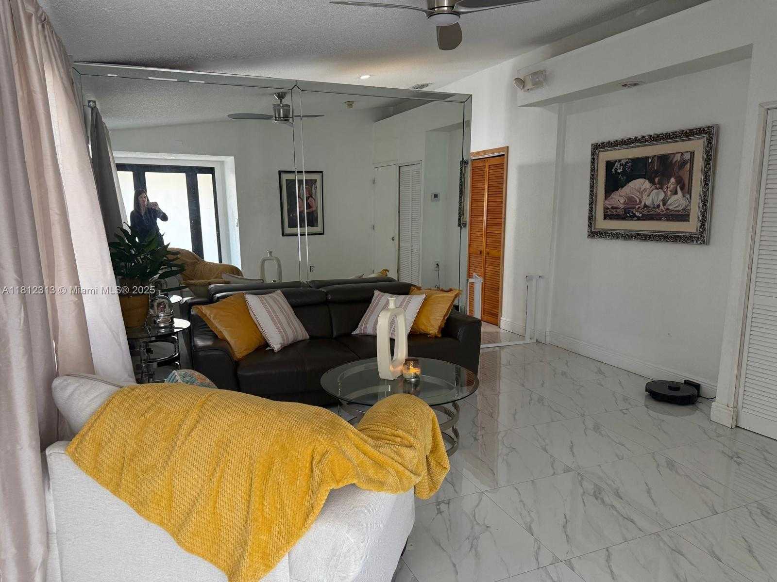 Small Image of 3297 WEST 70TH ST, Hialeah Number 22