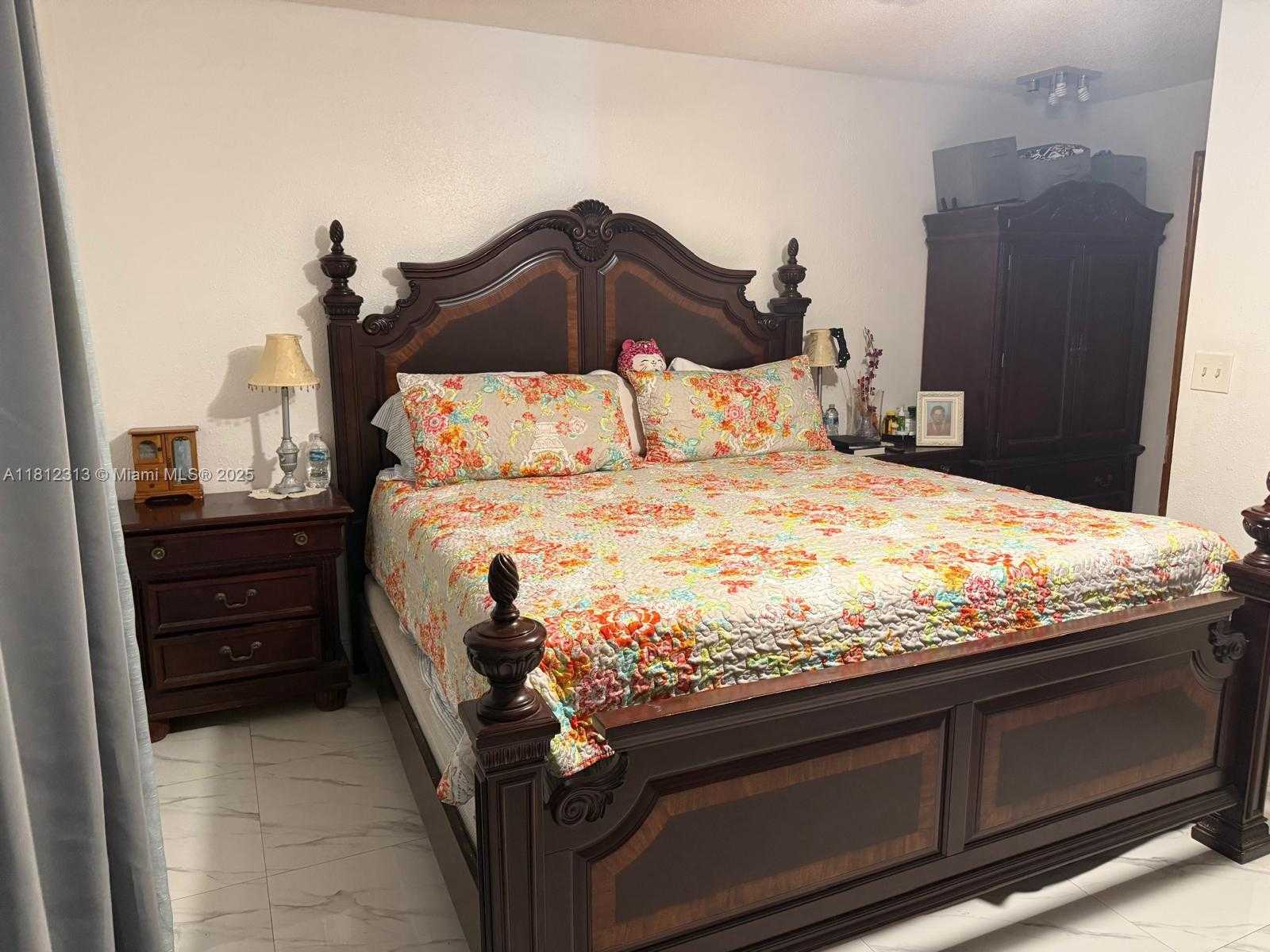 Small Image of 3297 WEST 70TH ST, Hialeah Number 24