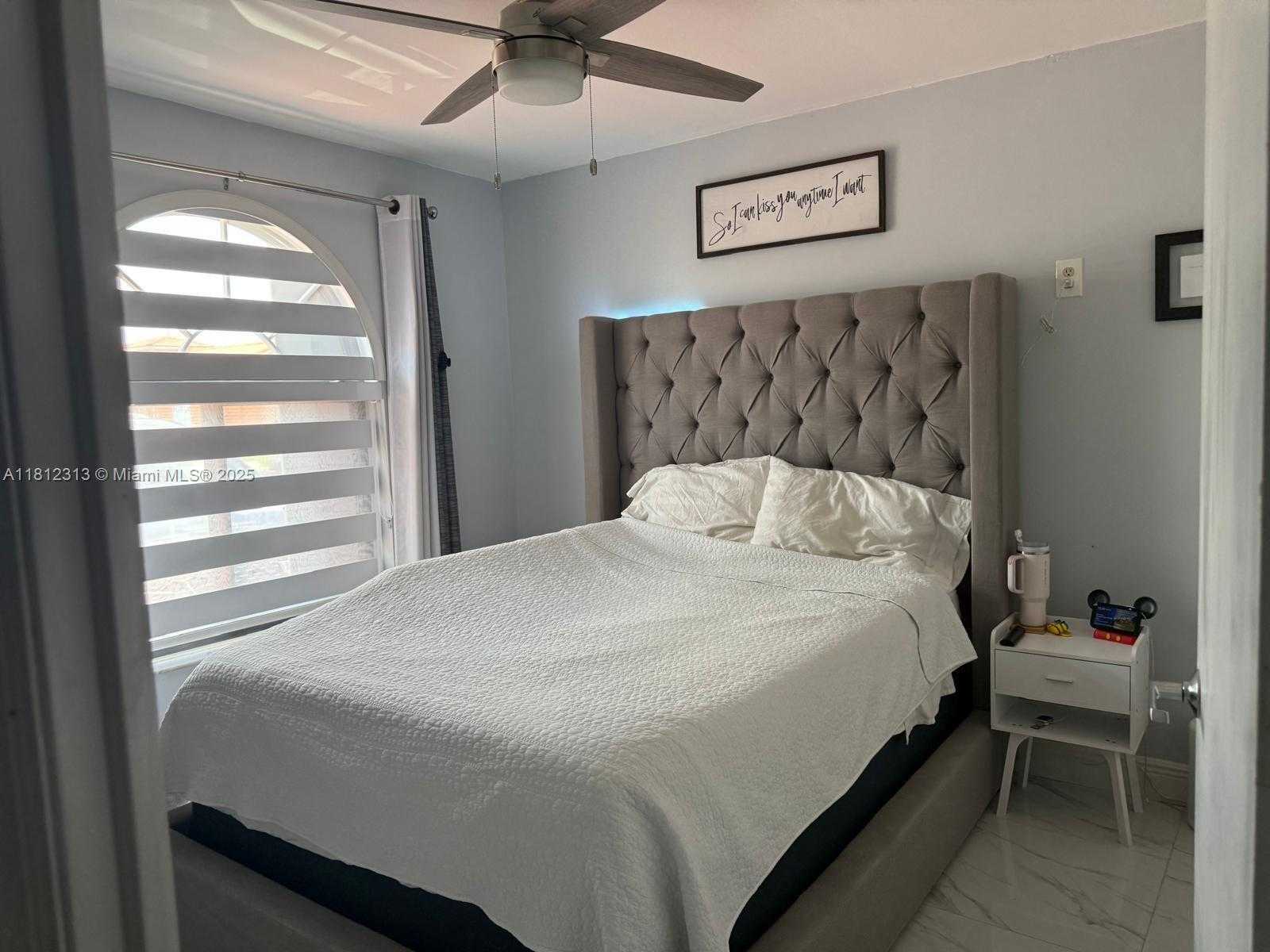 Small Image of 3297 WEST 70TH ST, Hialeah Number 26
