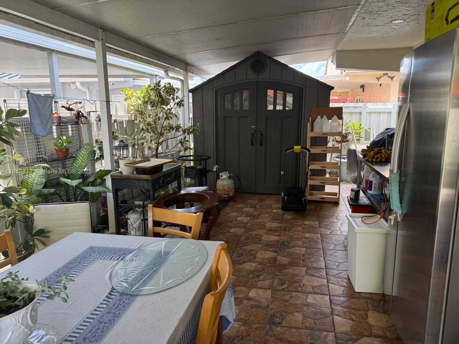 Small Image of 3297 WEST 70TH ST, Hialeah Number 3