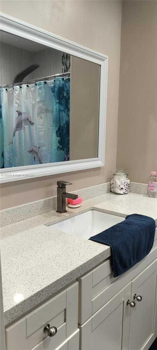 Small Image of 3149 WEST 68TH PL, Hialeah Number 11