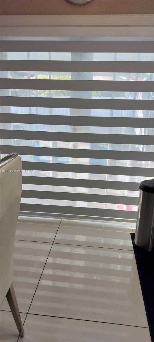 Small Image of 3149 WEST 68TH PL, Hialeah Number 42
