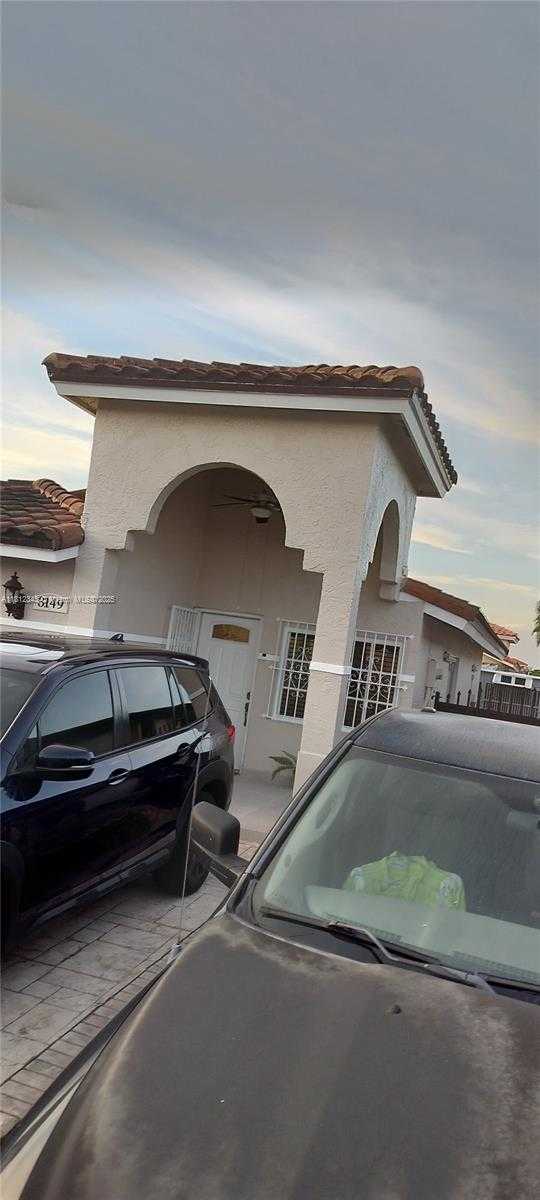 Small Image of 3149 WEST 68TH PL, Hialeah Number 6