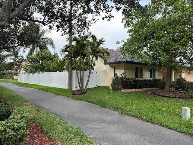 Small Image of 16295 NORTH WEST 9TH DR, Pembroke Pines Number 2