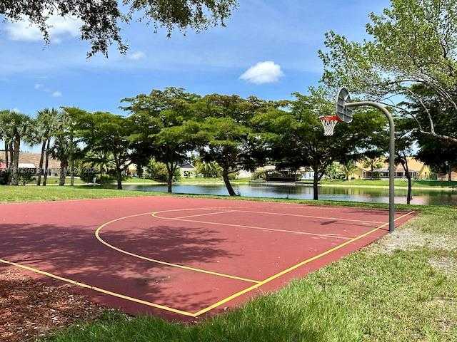 Small Image of 16295 NORTH WEST 9TH DR, Pembroke Pines Number 26