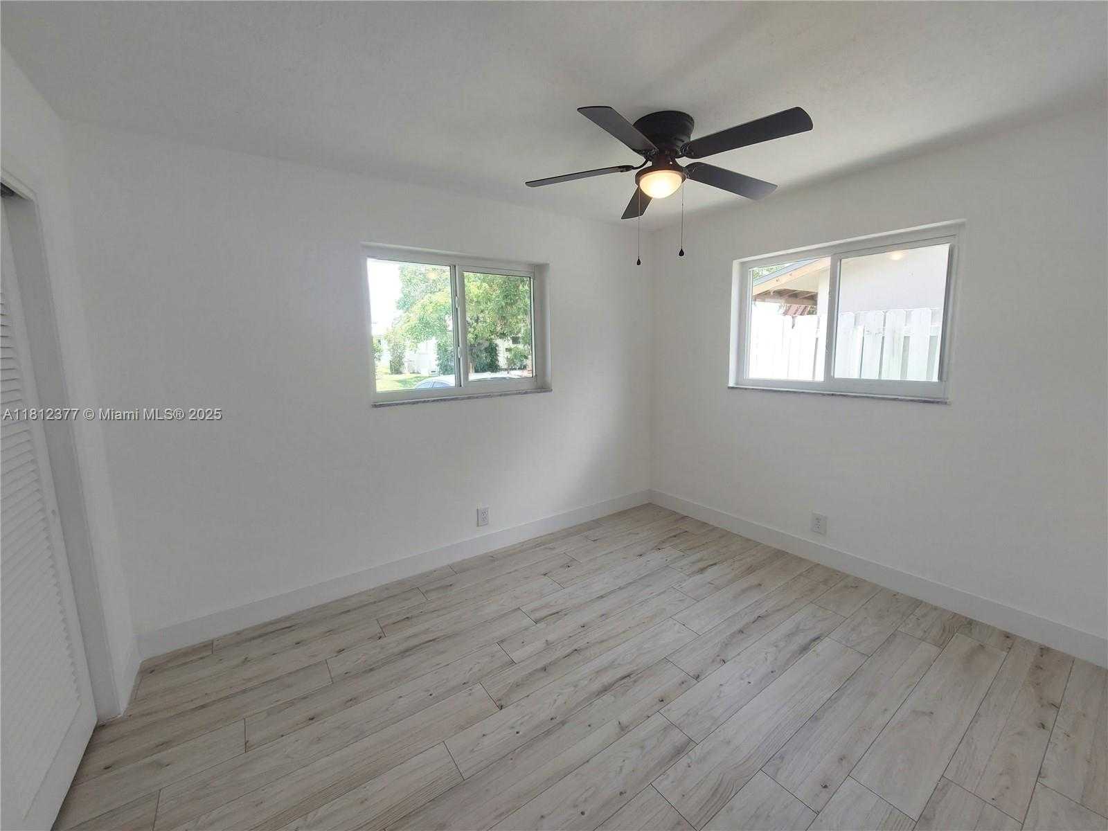 Small Image of 4579 NORTH WEST 16TH WAY, Tamarac Number 12