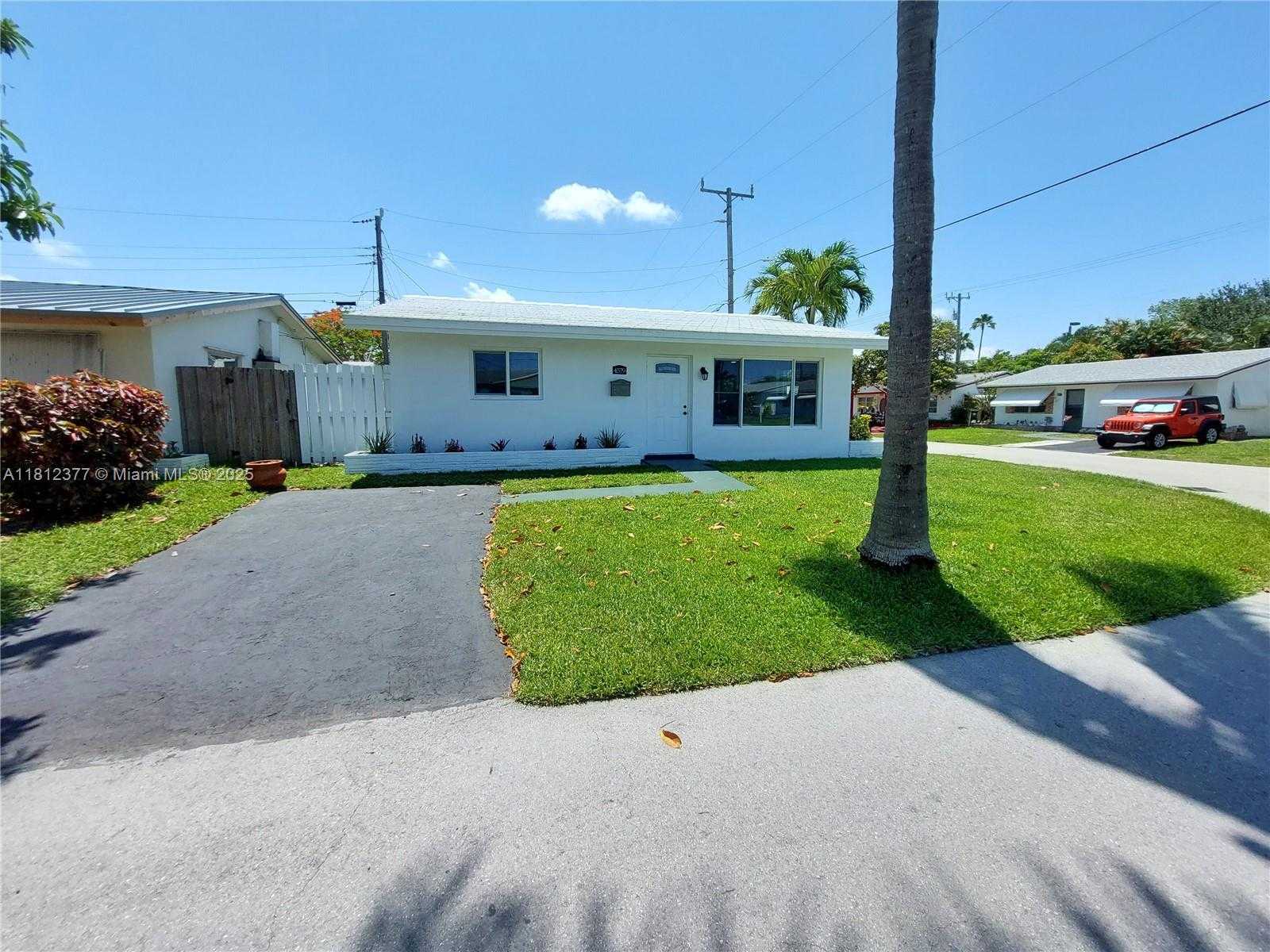 Small Image of 4579 NORTH WEST 16TH WAY, Tamarac Number 26
