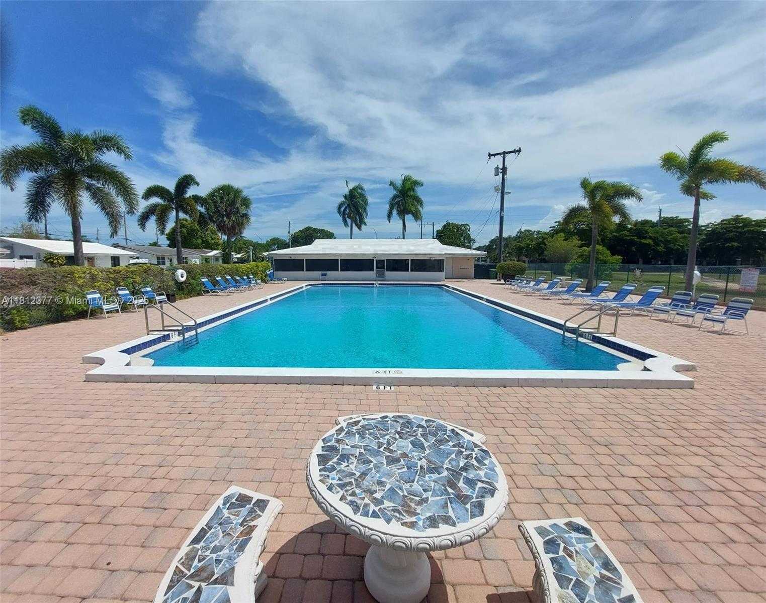 Small Image of 4579 NORTH WEST 16TH WAY, Tamarac Number 30