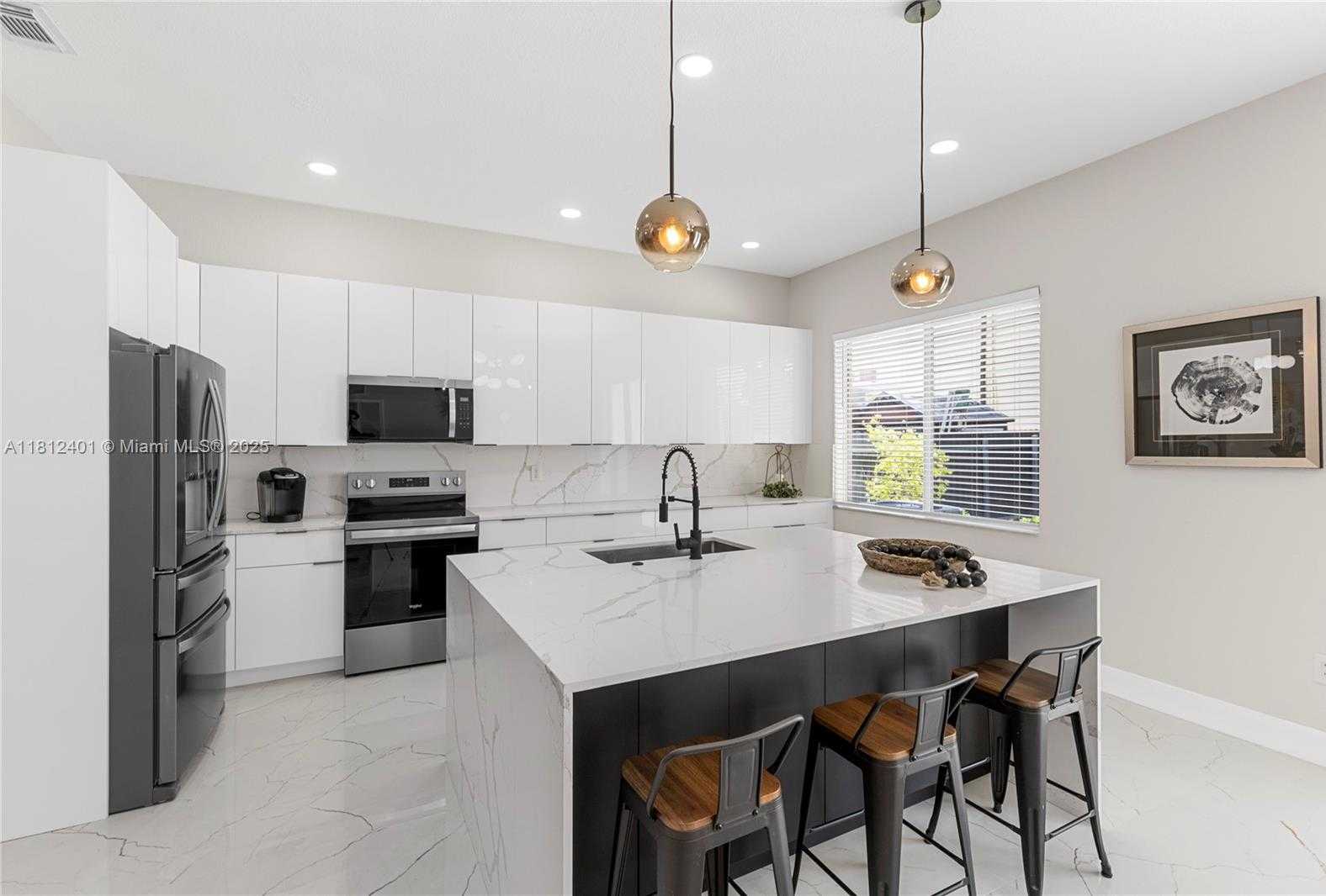 Small Image of 8887 NORTH WEST 139TH TER, Miami Lakes Number 12