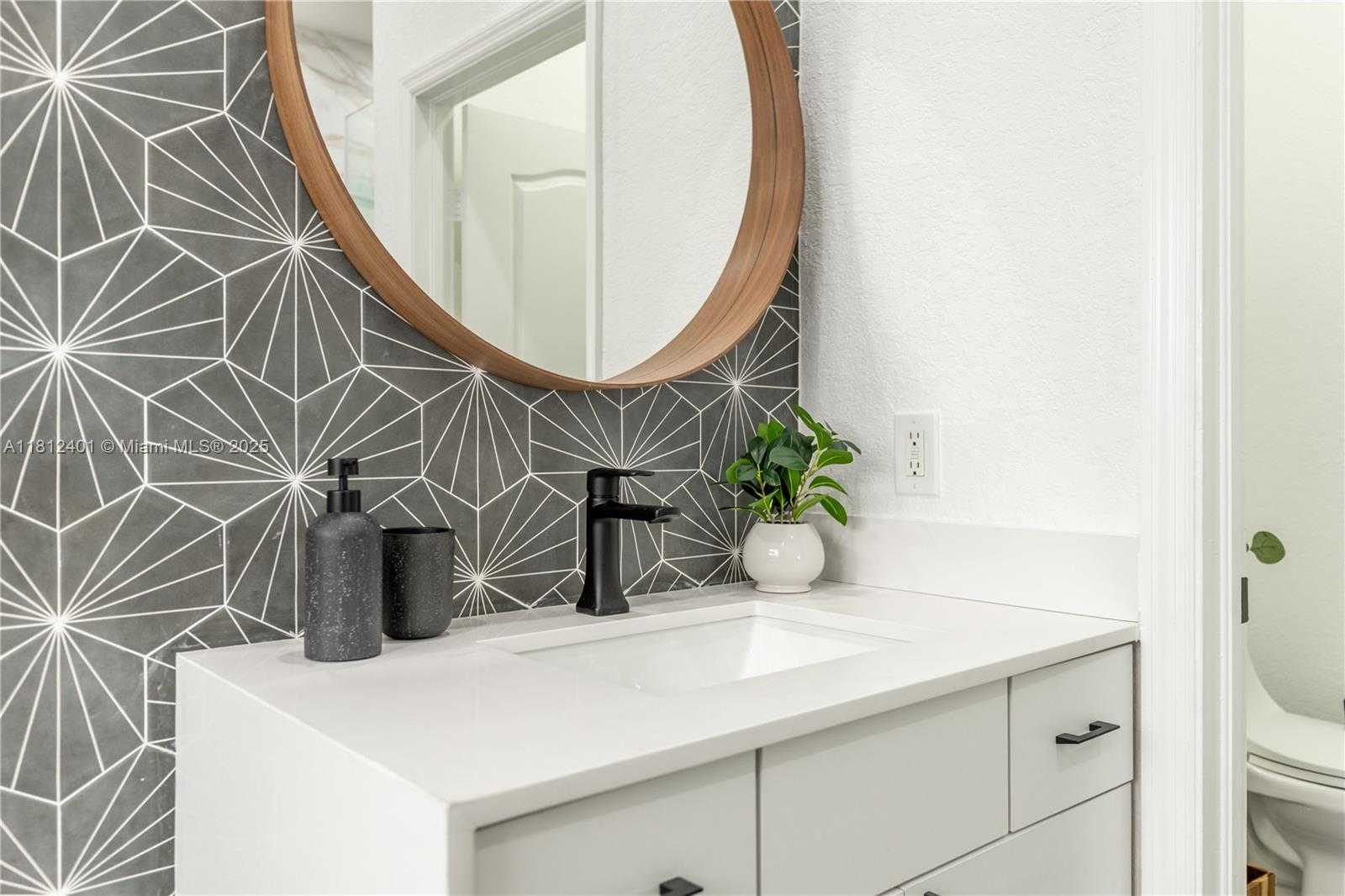 Small Image of 8887 NORTH WEST 139TH TER, Miami Lakes Number 31