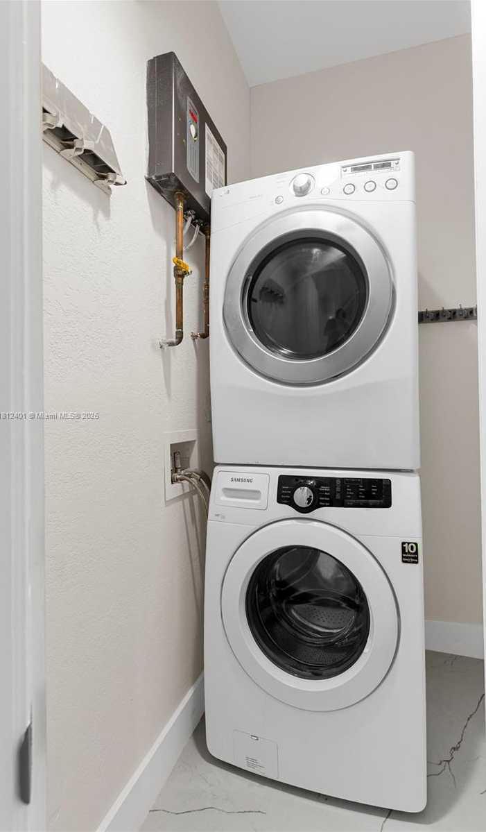 Small Image of 8887 NORTH WEST 139TH TER, Miami Lakes Number 44