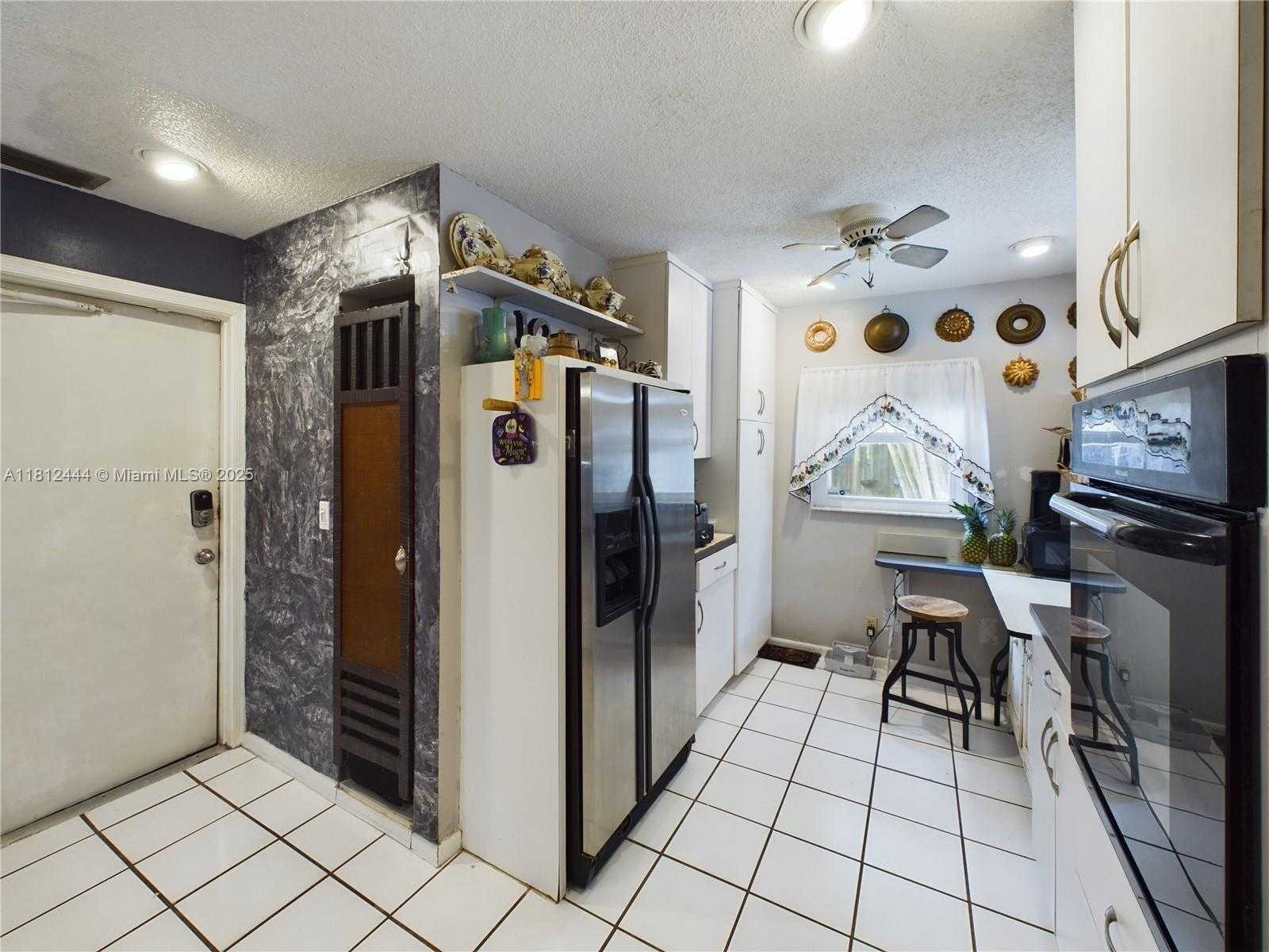 Small Image of 10221 SOUTH WEST 50TH CT, Cooper City Number 15
