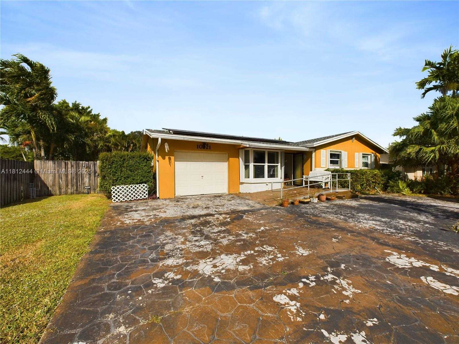 Small Image of 10221 SOUTH WEST 50TH CT, Cooper City Number 26