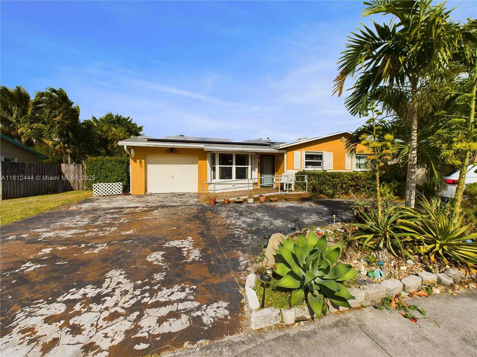 Small Image of 10221 SOUTH WEST 50TH CT, Cooper City Number 27