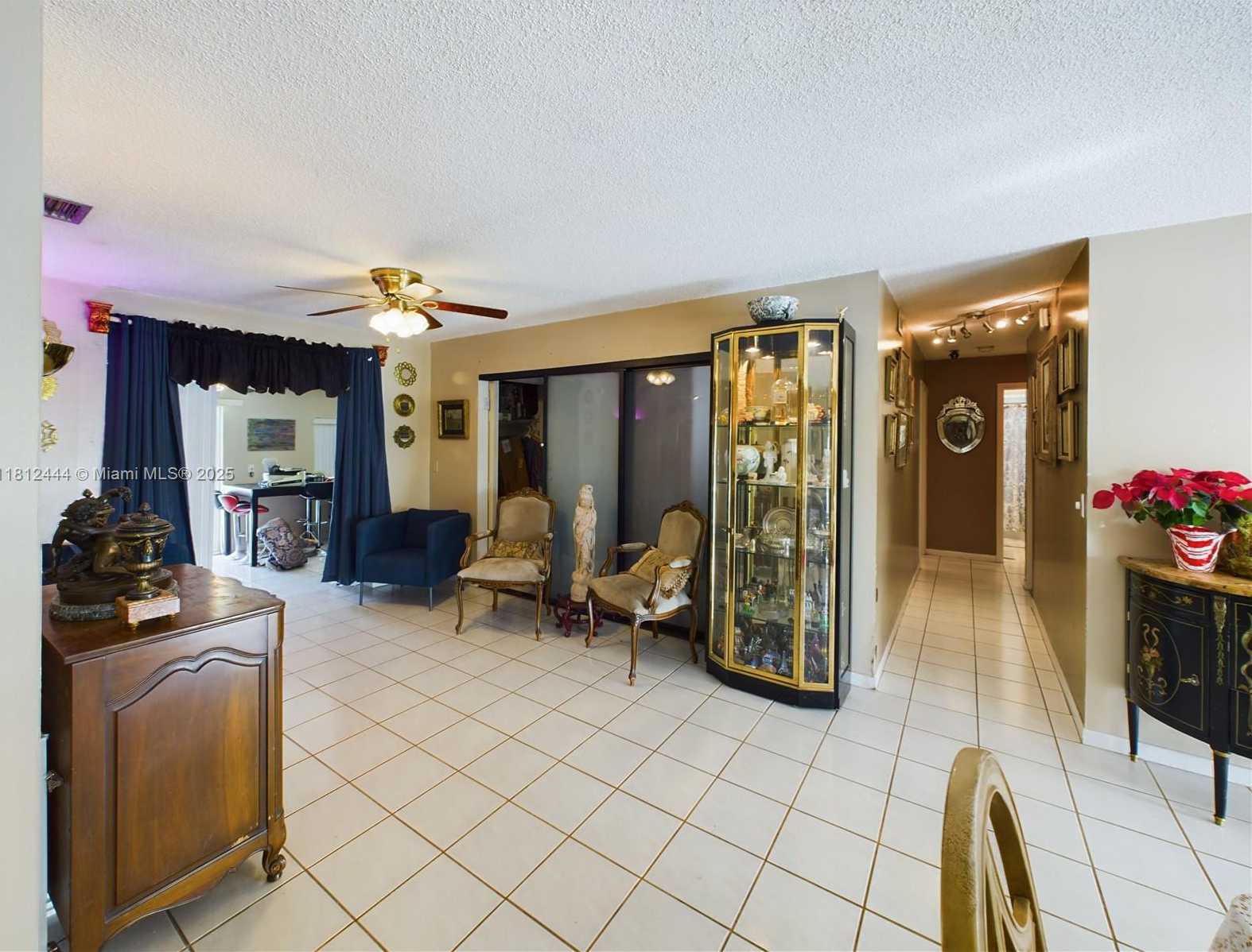 Small Image of 10221 SOUTH WEST 50TH CT, Cooper City Number 3