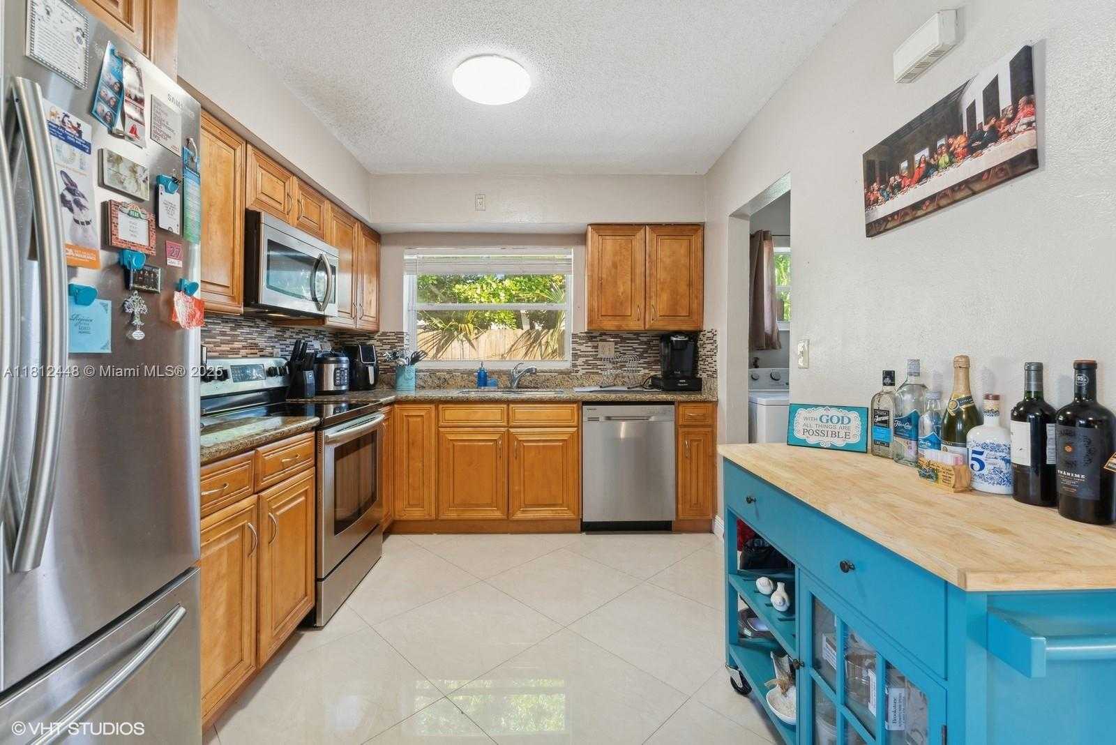 Small Image of 1831 SOUTH WEST 42ND TER, Fort Lauderdale Number 13