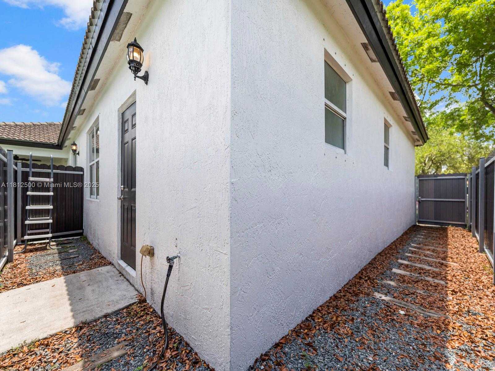 Small Image of 18791 SOUTH WEST 356TH ST, Homestead Number 33