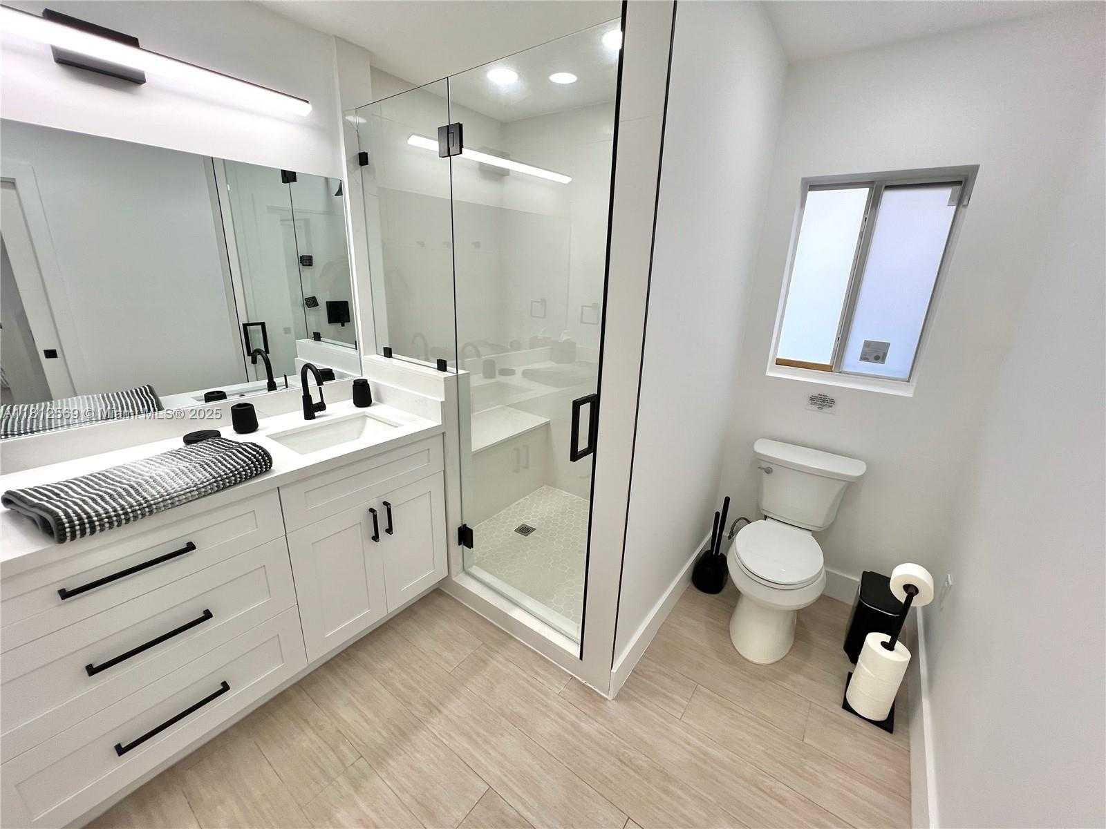 Small Image of 1451 NORTH EAST 155TH TER, North Miami Beach Number 17