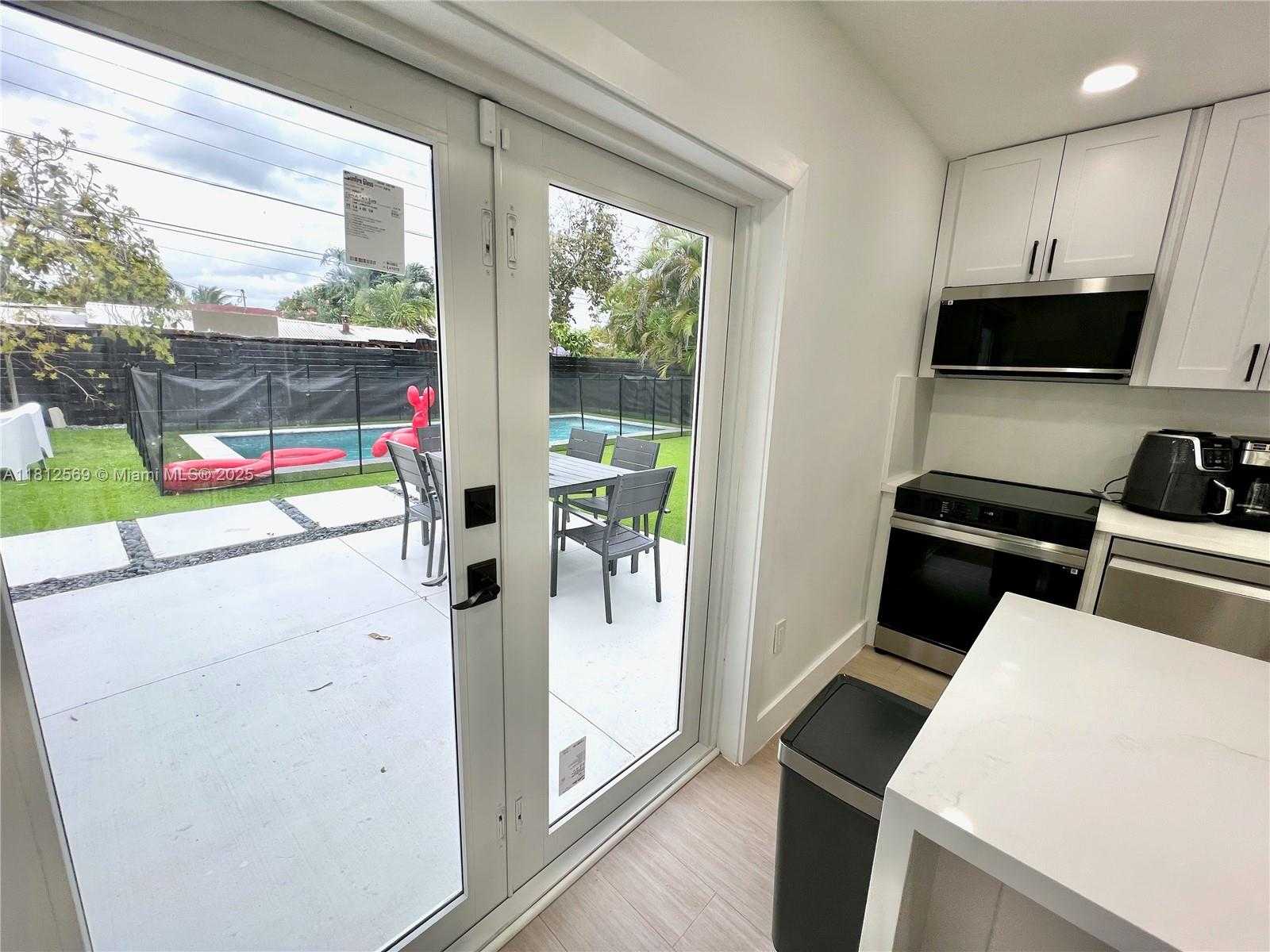 Small Image of 1451 NORTH EAST 155TH TER, North Miami Beach Number 24