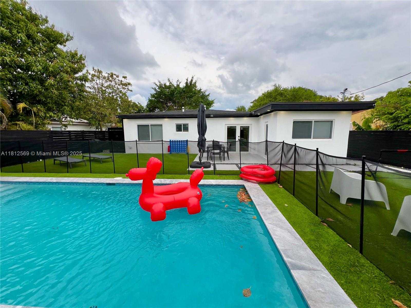 Small Image of 1451 NORTH EAST 155TH TER, North Miami Beach Number 33