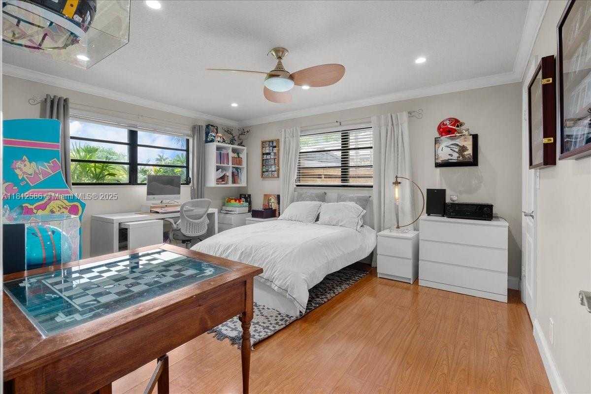 Small Image of 3030 SOUTH WEST 117TH AVE, Davie Number 24