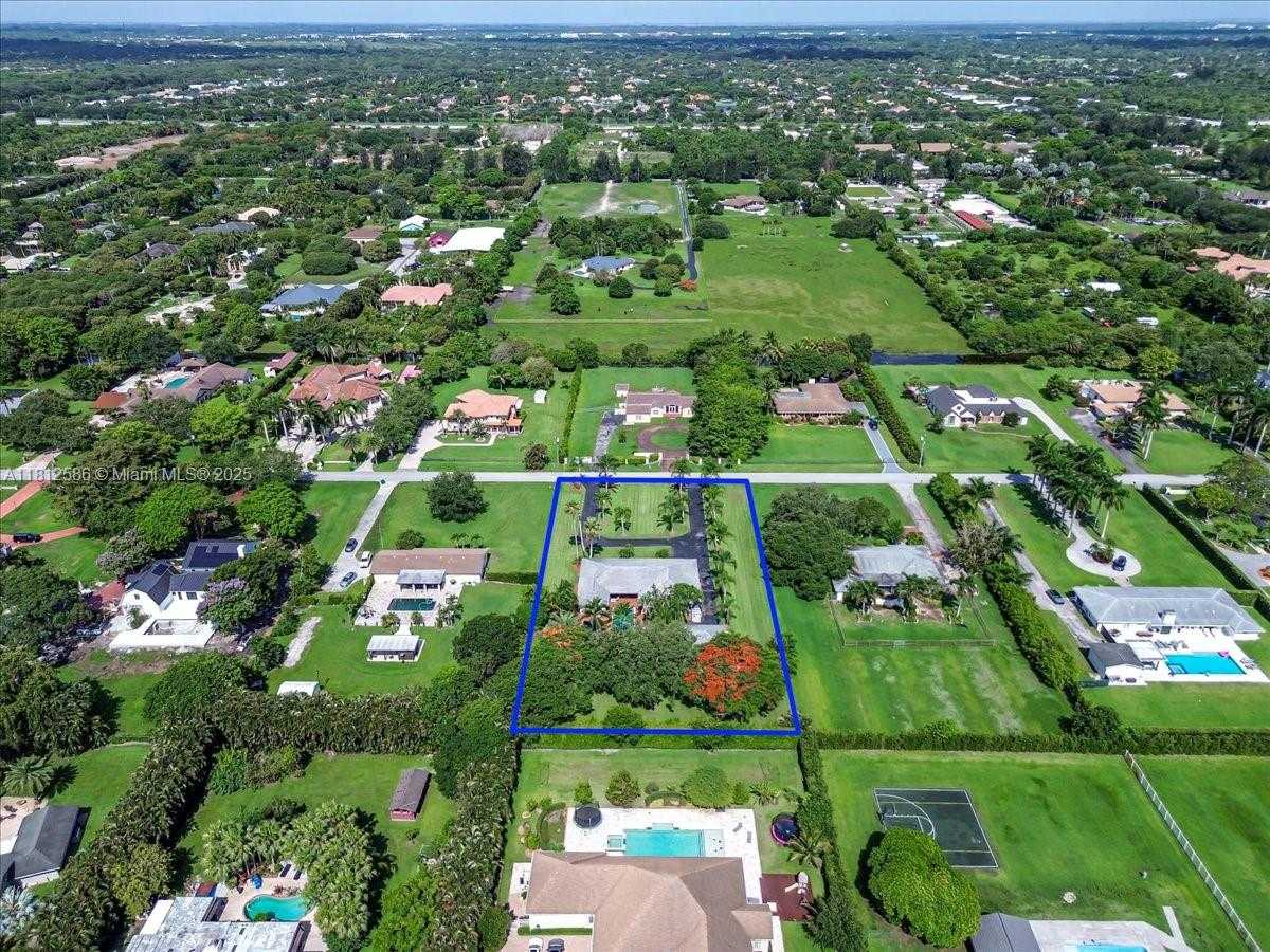 Small Image of 3030 SOUTH WEST 117TH AVE, Davie Number 44