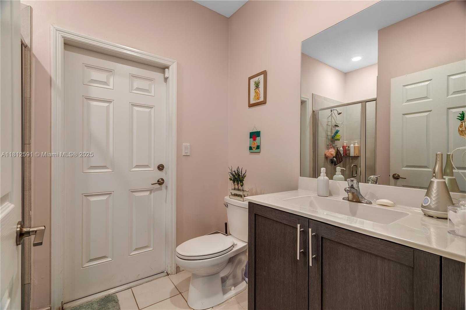 Small Image of 10329 SOUTH WEST 228TH TER, Miami Number 12