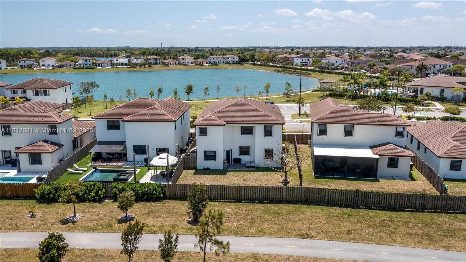 Small Image of 10329 SOUTH WEST 228TH TER, Miami Number 23