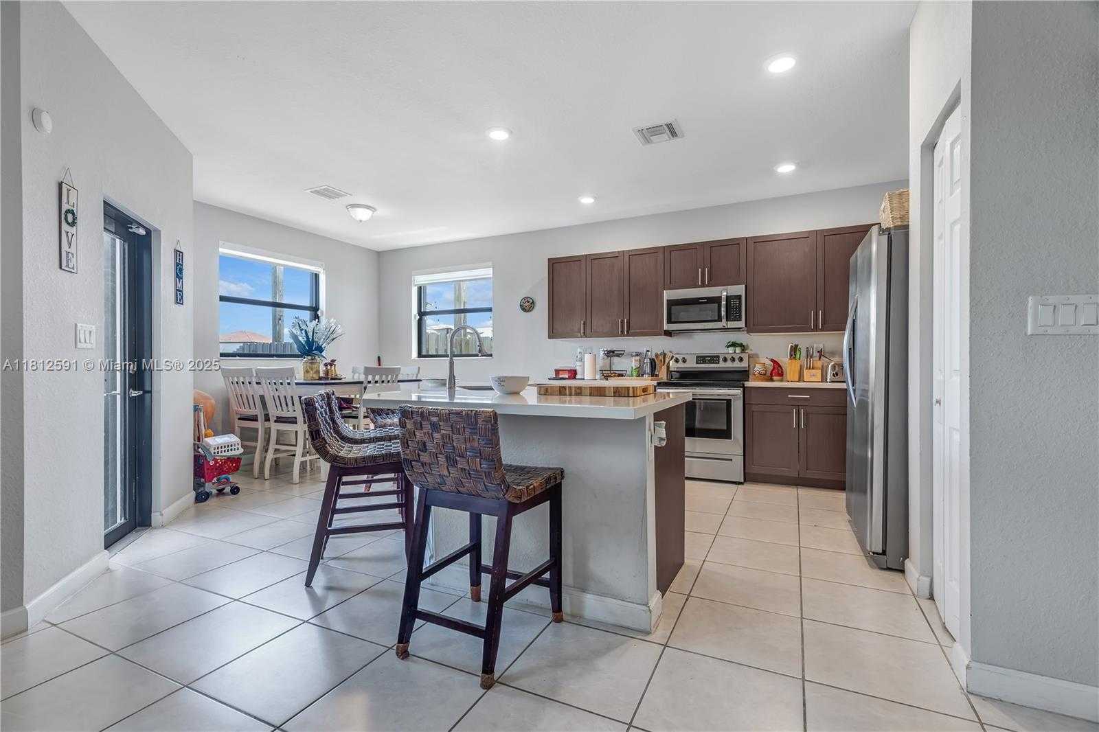 Small Image of 10329 SOUTH WEST 228TH TER, Miami Number 7