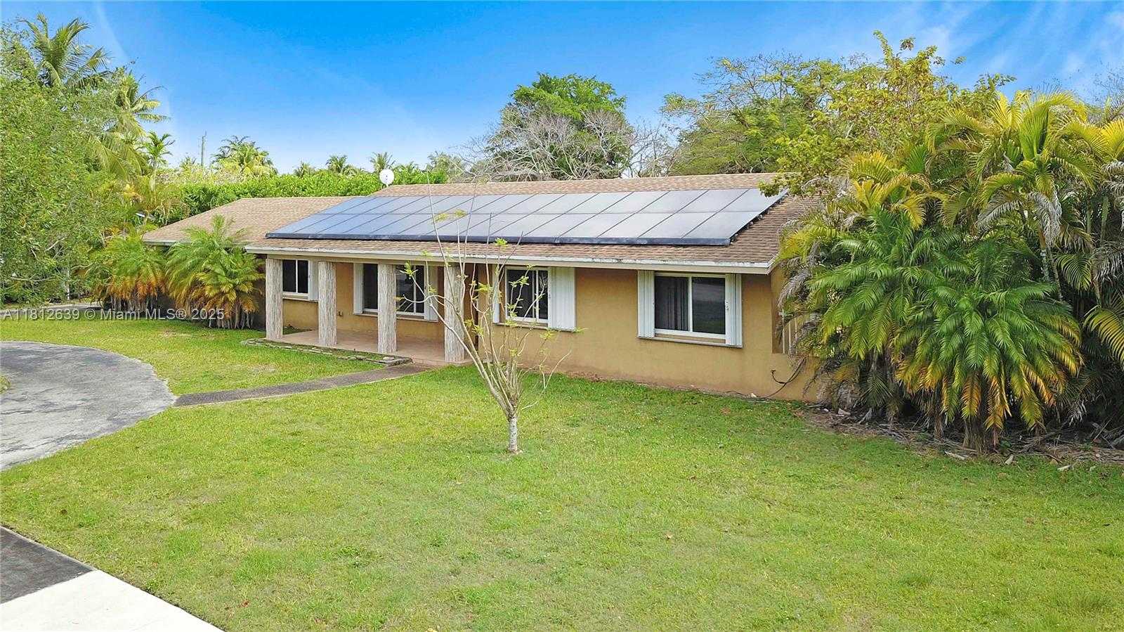 Small Image of 17501 SOUTH WEST 89TH AVE, Palmetto Bay Number 3