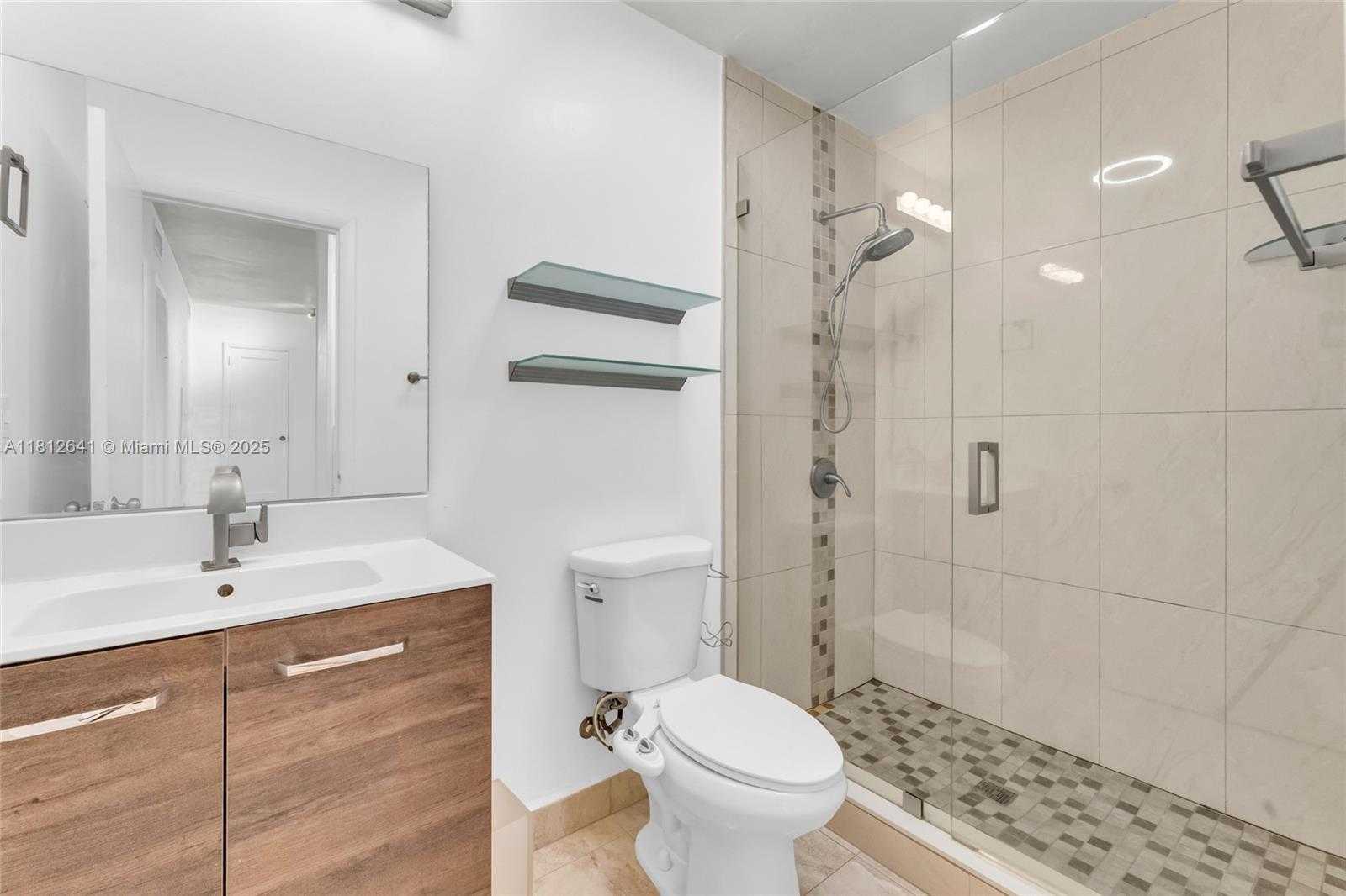 Small Image of 775 EAST 8TH ST, Hialeah Number 17