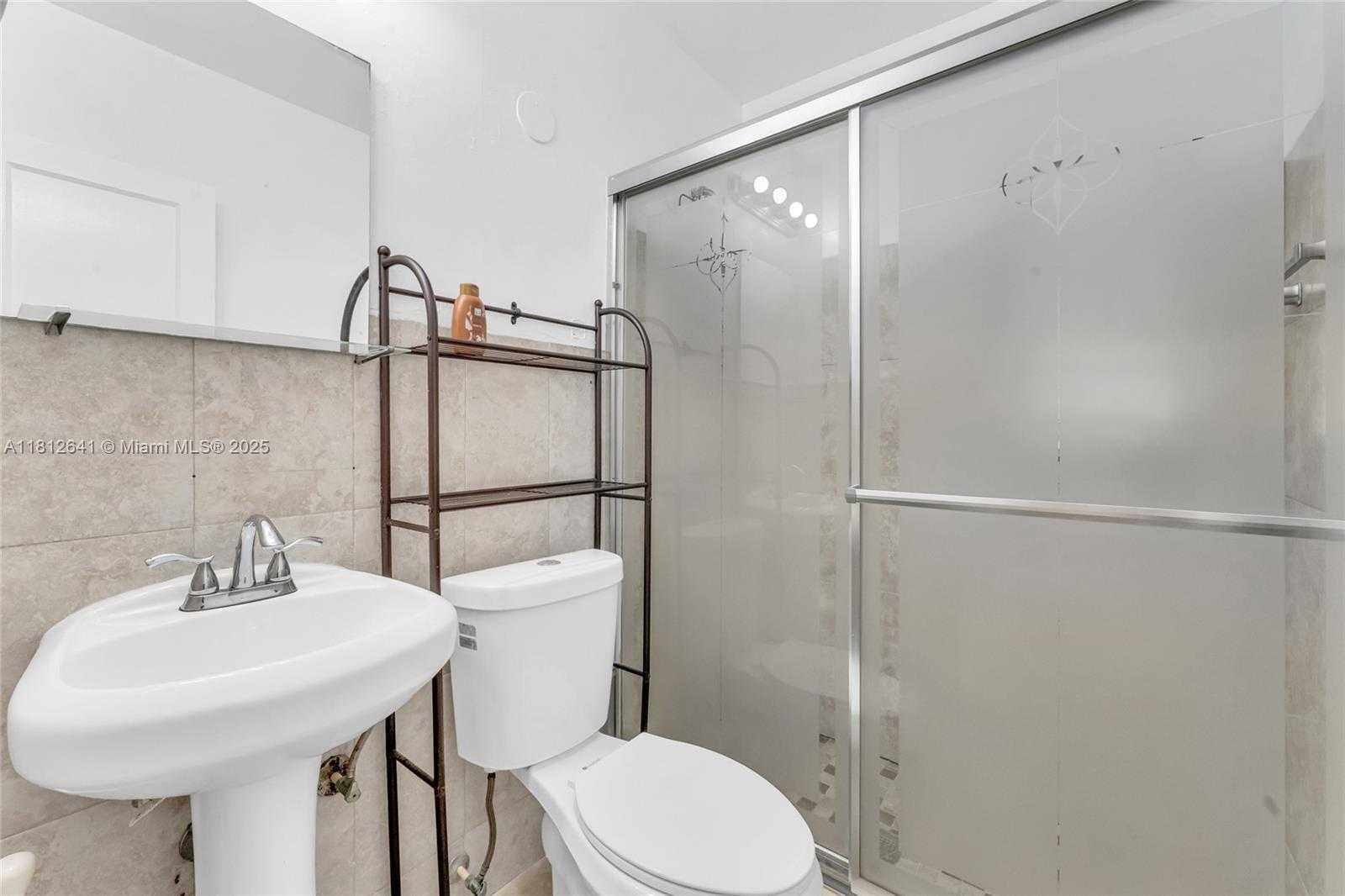 Small Image of 775 EAST 8TH ST, Hialeah Number 19