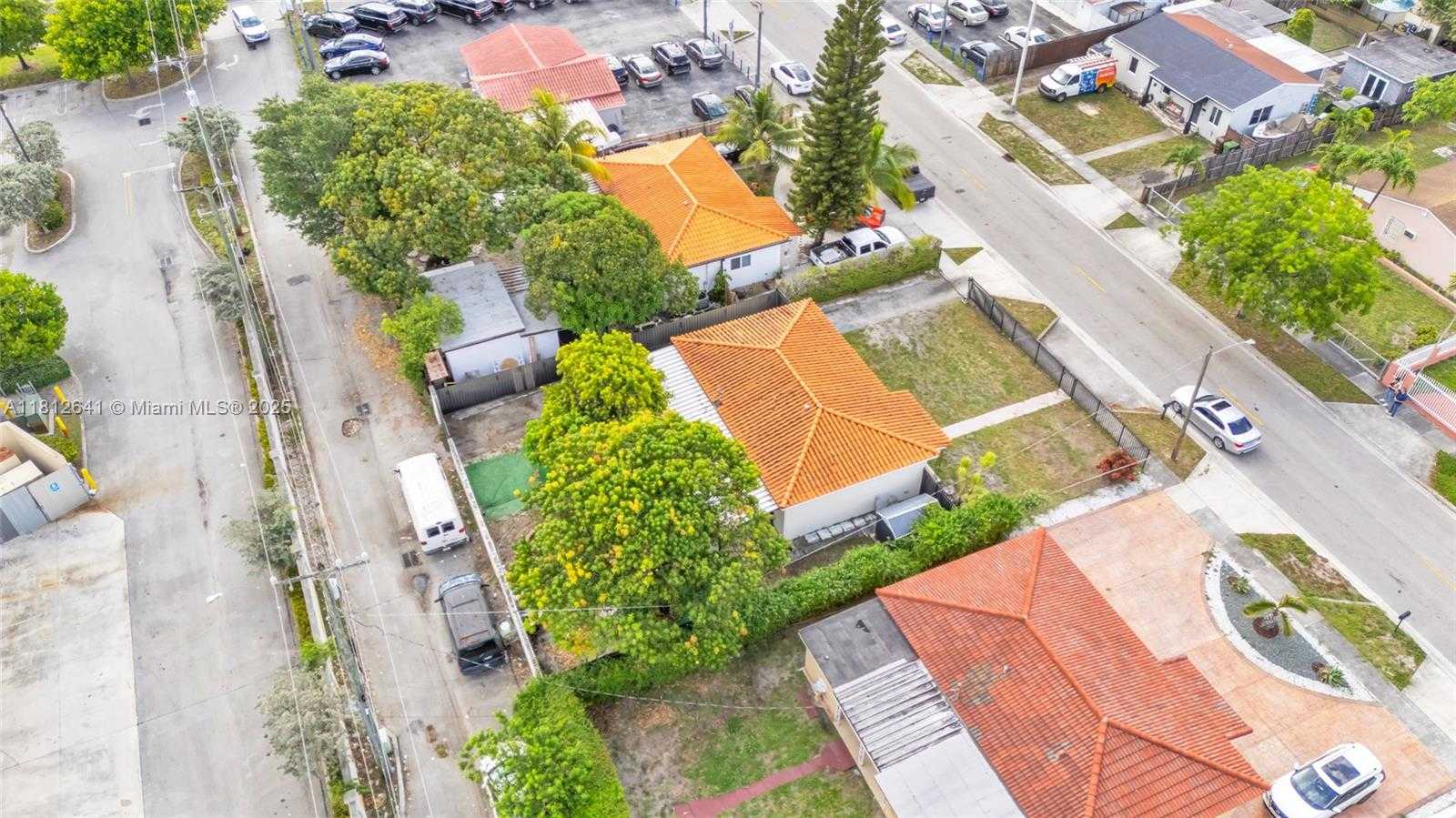Small Image of 775 EAST 8TH ST, Hialeah Number 24