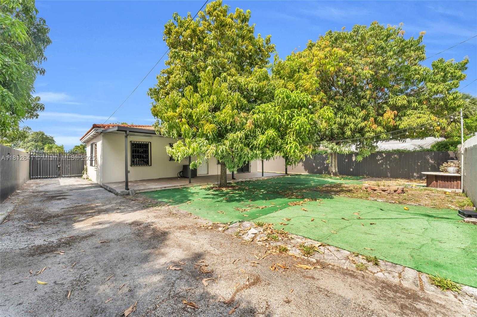 Small Image of 775 EAST 8TH ST, Hialeah Number 5