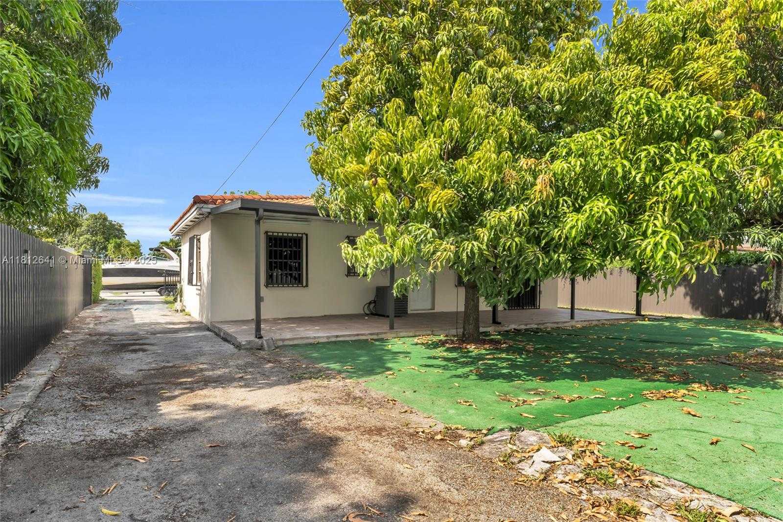 Small Image of 775 EAST 8TH ST, Hialeah Number 6