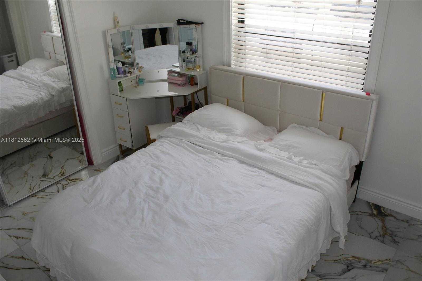 Small Image of 3626 VICTORIA DR, West Palm Beach Number 10
