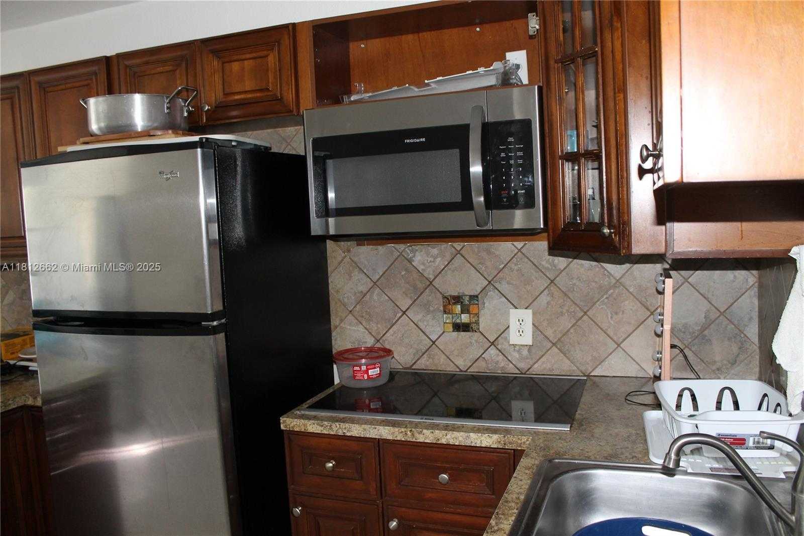 Small Image of 3626 VICTORIA DR, West Palm Beach Number 15
