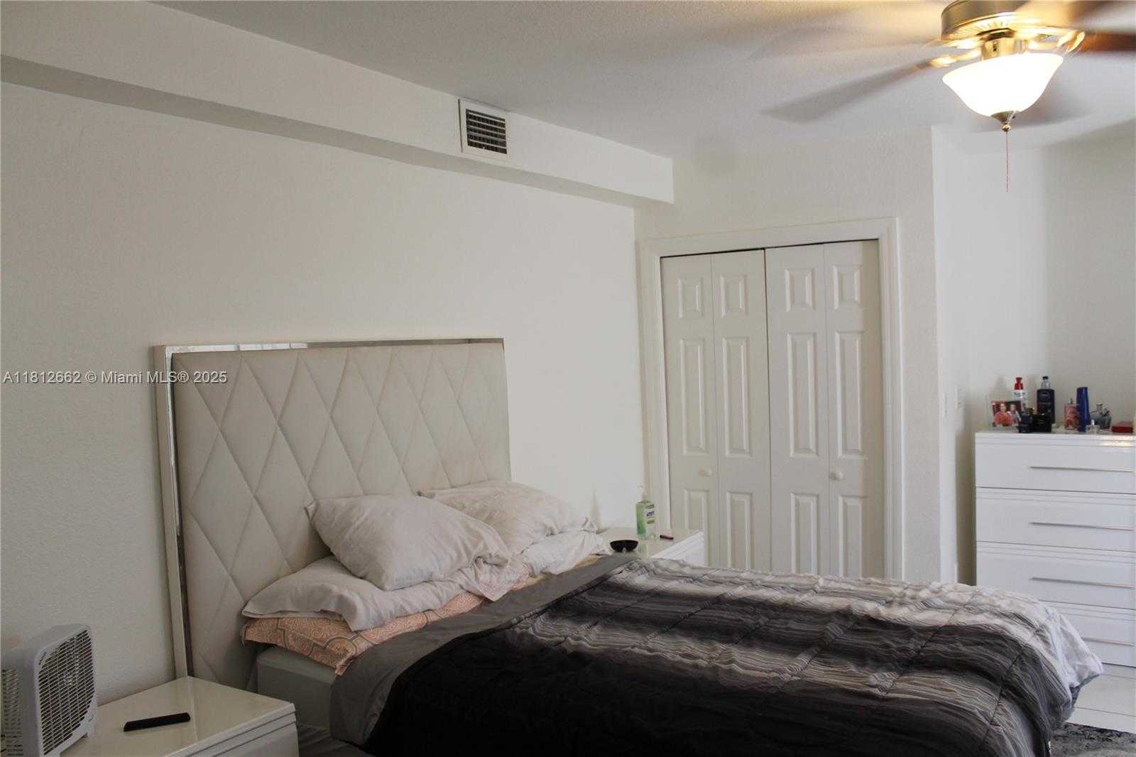Small Image of 3626 VICTORIA DR, West Palm Beach Number 16