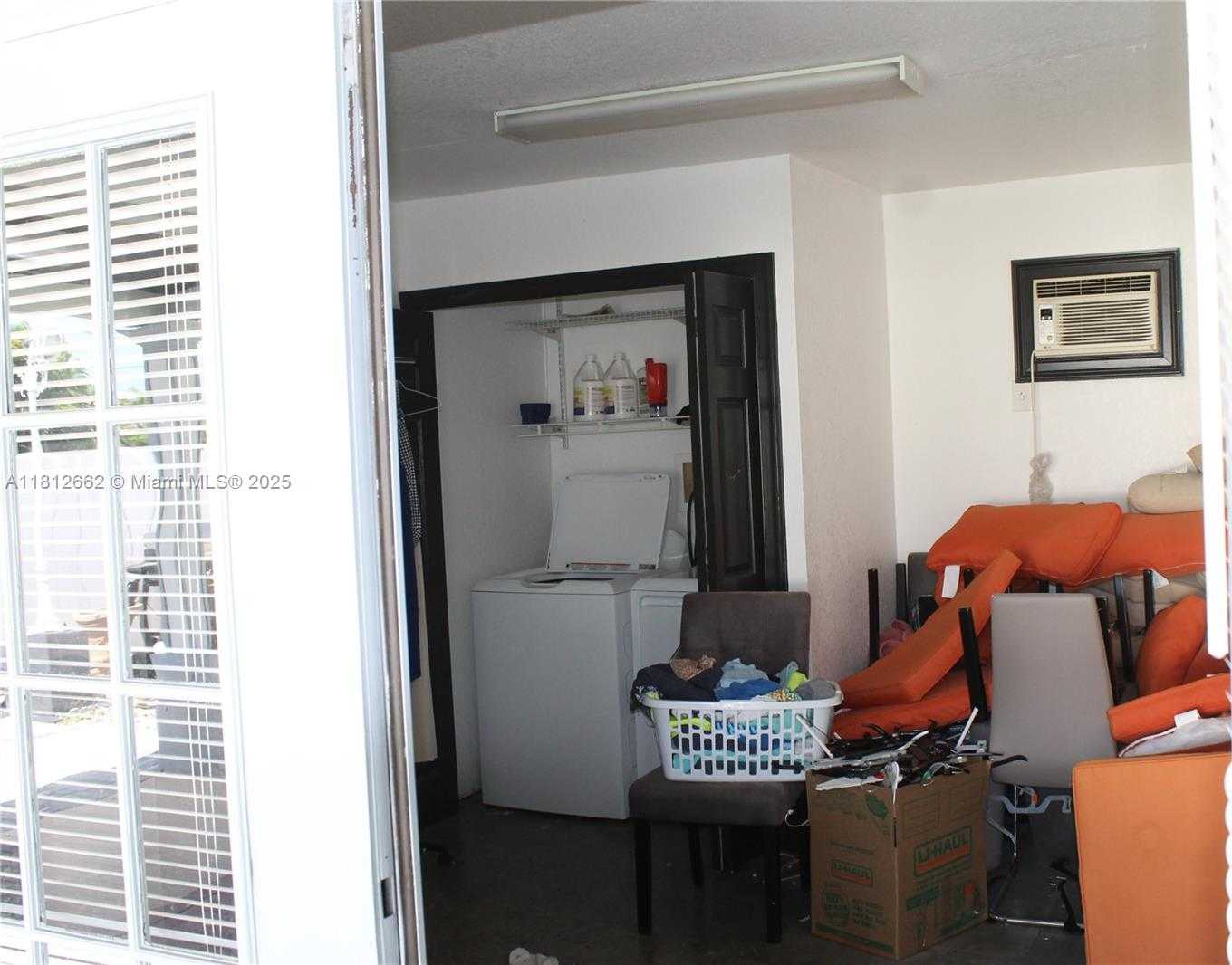 Small Image of 3626 VICTORIA DR, West Palm Beach Number 17