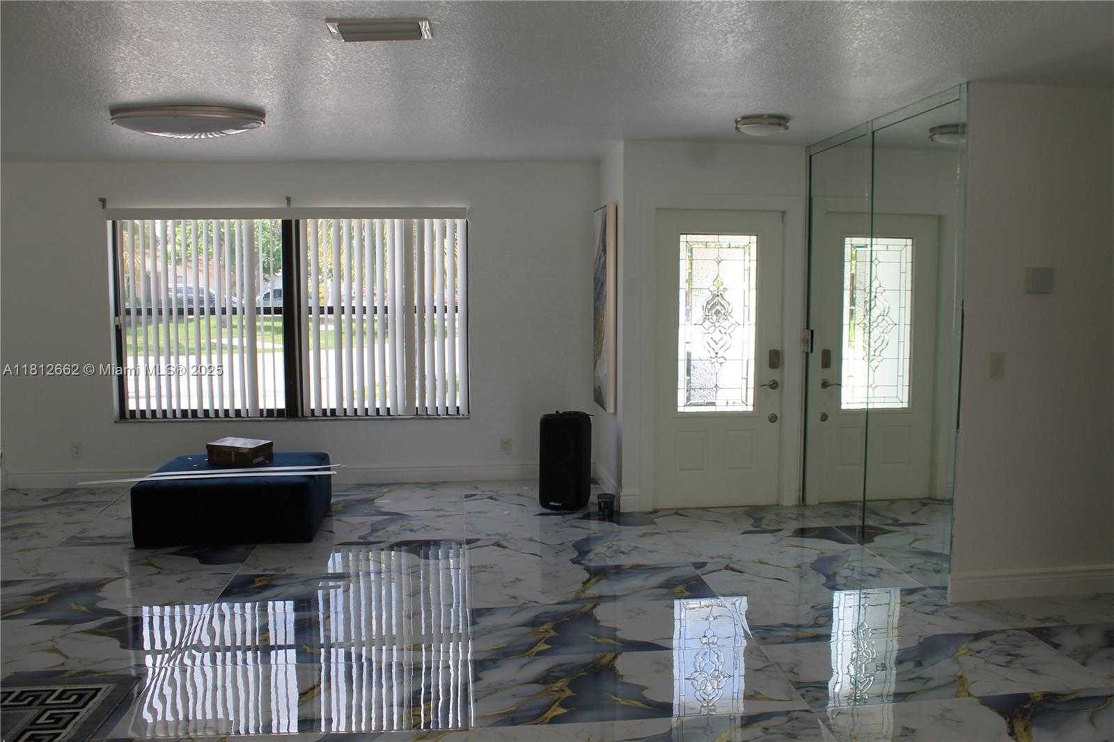 Small Image of 3626 VICTORIA DR, West Palm Beach Number 4