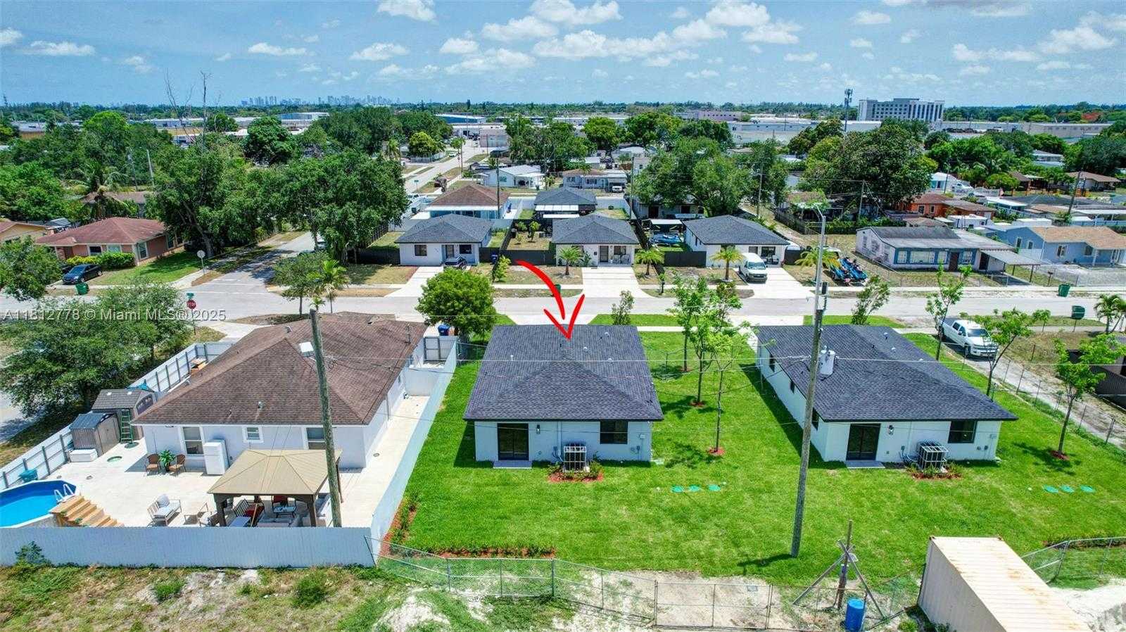 Small Image of 2411 NORTH WEST 153 ST, Miami Gardens Number 18
