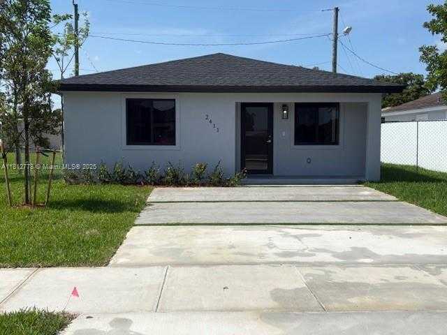 Small Image of 2411 NORTH WEST 153 ST, Miami Gardens Number 2