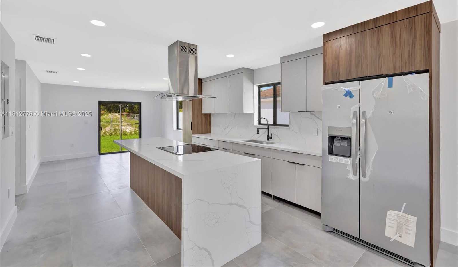 Small Image of 2411 NORTH WEST 153 ST, Miami Gardens Number 27